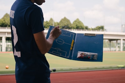 هدافي الدوري الإنجليزي 2025من يتصدر السباق الذهبي؟