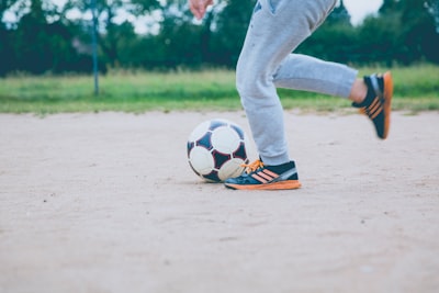 احتمالاتالفوزبالكرةالذهبيةتحليلمعمقلأبرزالمرشحين